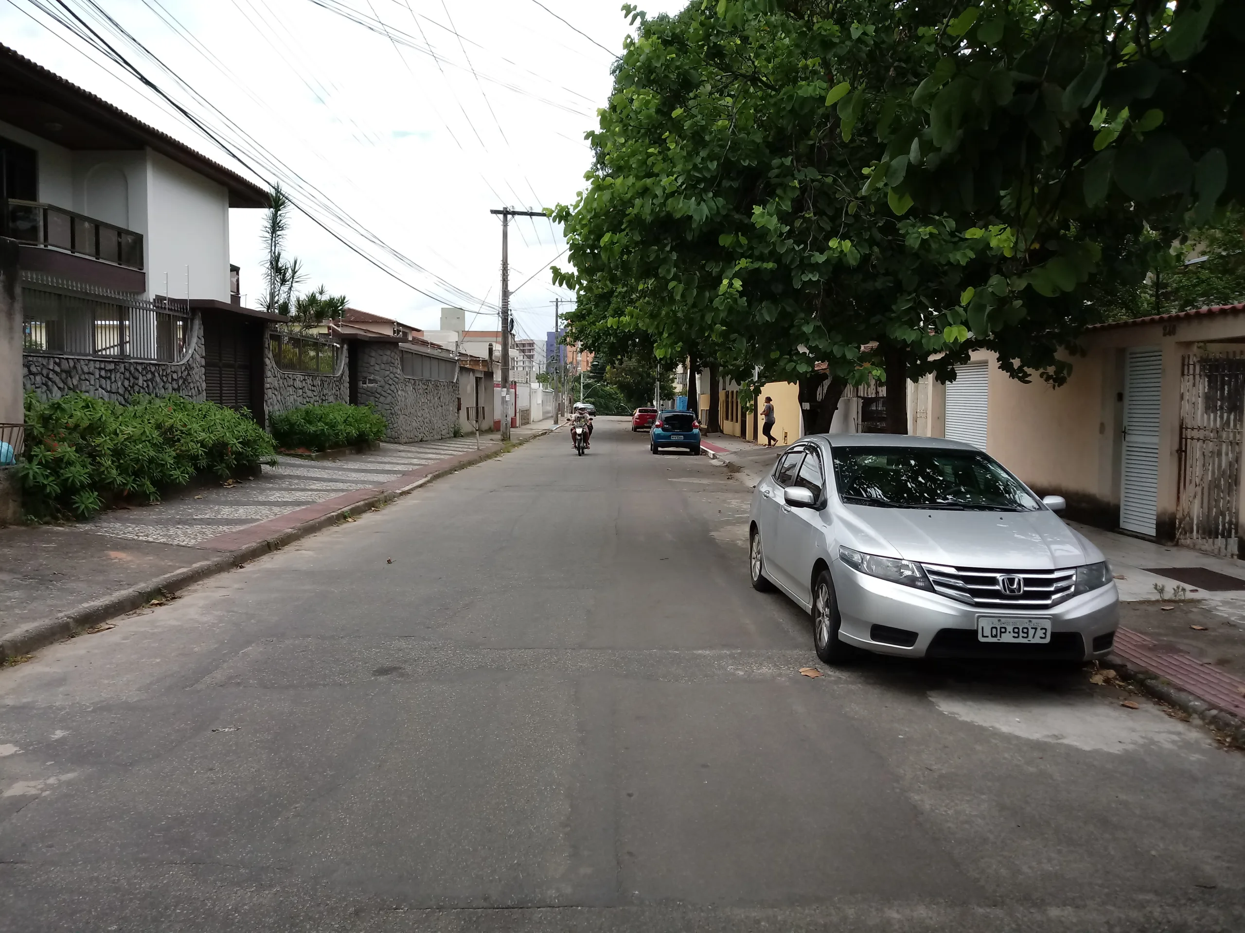 Empresário tem carro furtado na porta de casa em bairro de Guarapari