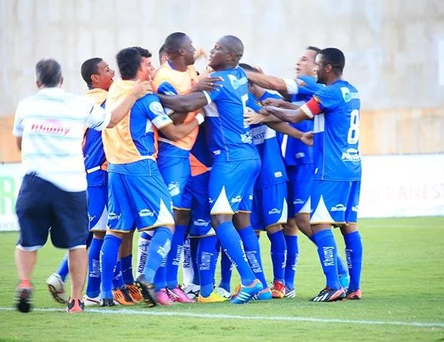 Copa ES: Quinta rodada conta chuva de cartões