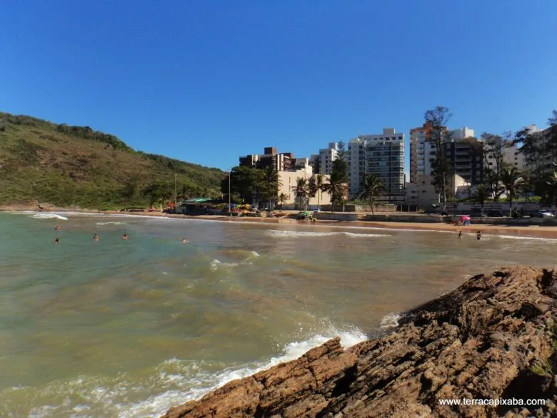 Audiência pública em Guarapari debate implantação de condomínio na Praia da Cerca