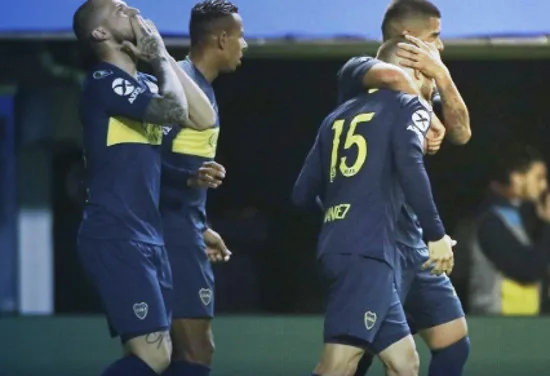 Boca faz 2 no fim, vence Palmeiras e abre vantagem na semi da Libertadores