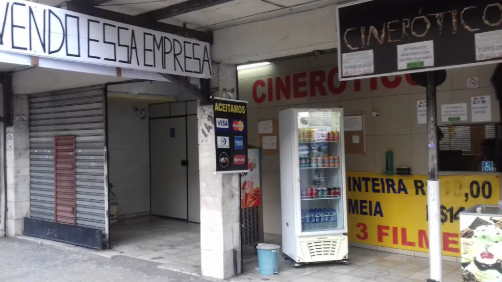 Cinema erótico no Centro de Vitória está à venda