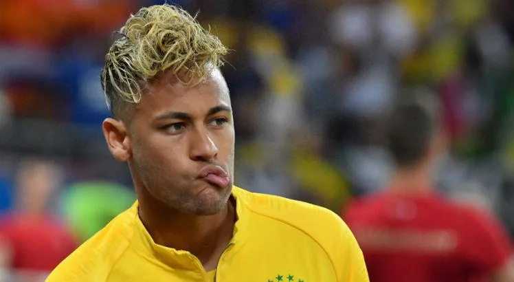 Neymar faz desabafo após jogo do Brasil e Luciano Huck comenta: Não tem lanche grátis