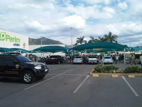 Centro comercial é evacuado após denúncia de bomba em Cachoeiro de Itapemirim