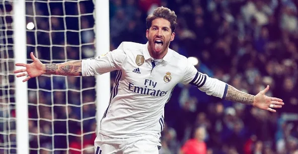 Com gol de Sergio Ramos, Real Madrid vence de virada e assume a ponta do Espanhol