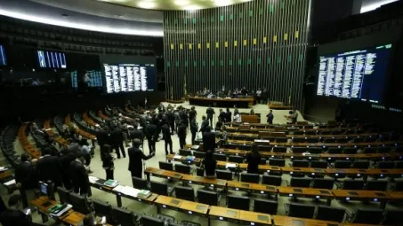 Câmara ainda não tem quórum para retomar discussão sobre socorro a Estados