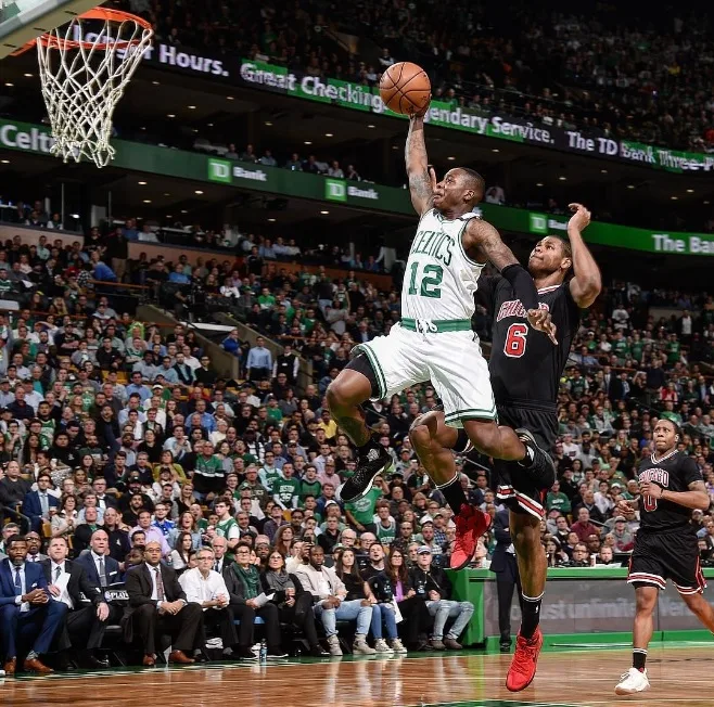 Celtics e Wizards vencem em casa e ficam a um triunfo das semifinais do Leste