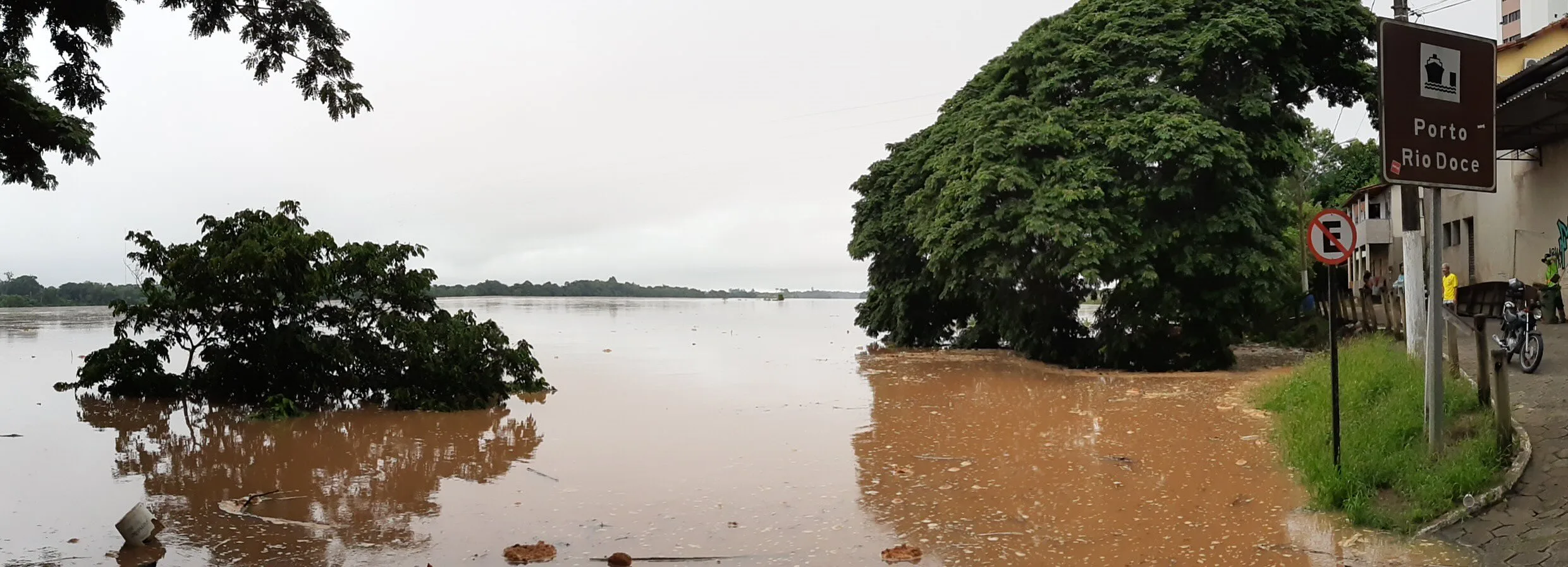 Nível do Rio Doce cai em Linhares, mas continua acima dos 4 metros