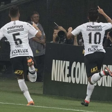 Corinthians prega tranquilidade para evitar crise durante a Copa