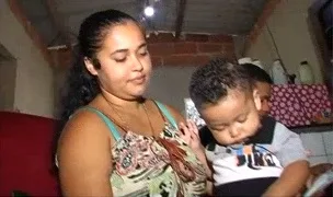 Praça do Povo: Mãe pede ajuda para conseguir consulta médica e fraldas para o filho