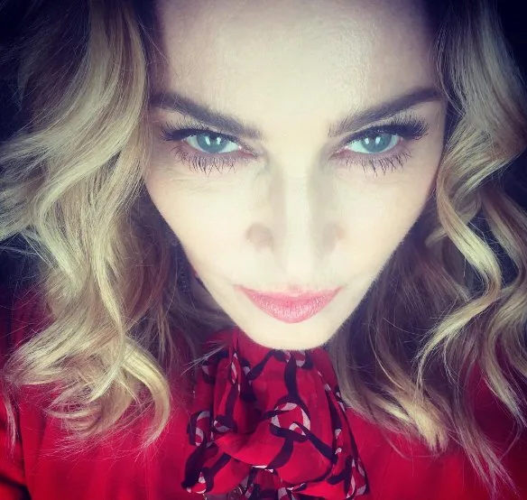 Madonna promete sexo para quem votar em Hillary Clinton