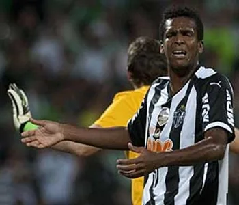 Atlético-MG vê “xará” marcar no fim e sai em desvantagem nas oitavas