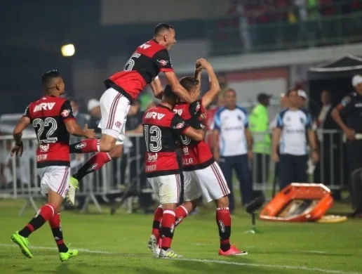 Vasco e Flamengo prometem clássico emocionante neste sábado