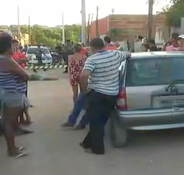 Homem é morto com oito tiros na cabeça ao fazer entrega de lajotas na Serra