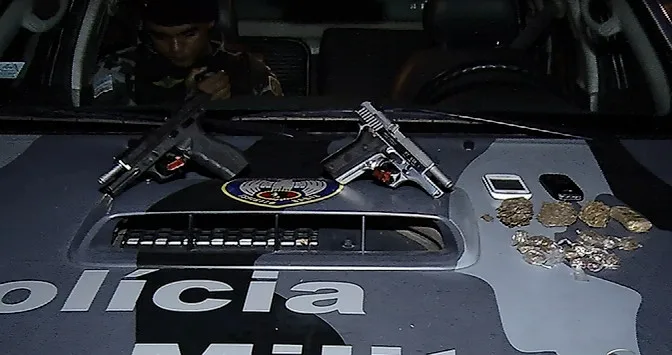 Duas pessoas são detidas e armas e drogas apreendidas em Vila Velha