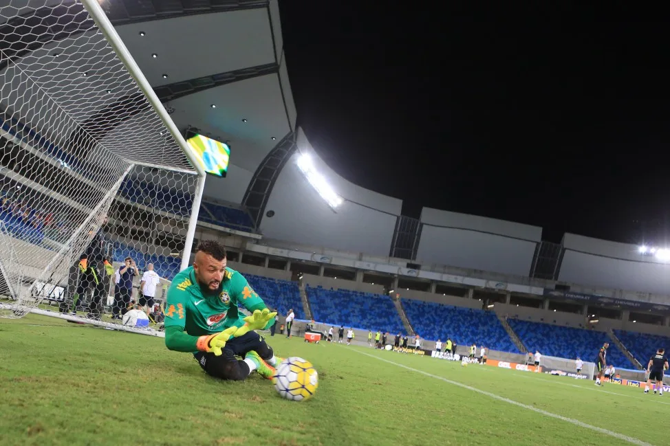 Alex Muralha vai da segunda divisão paulista à seleção brasileira em dois anos