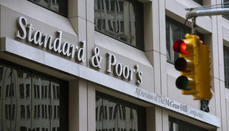 S&P altera ratings de seguradoras após rebaixamento do Brasil