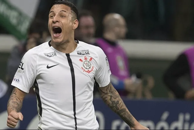Corinthians domina Palmeiras, faz 2 a 0 e dispara no Brasileirão