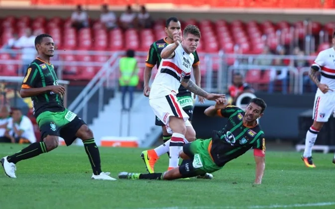 São Paulo fecha venda de capixaba Lyanco para o Torino e receberá R$ 19 milhões