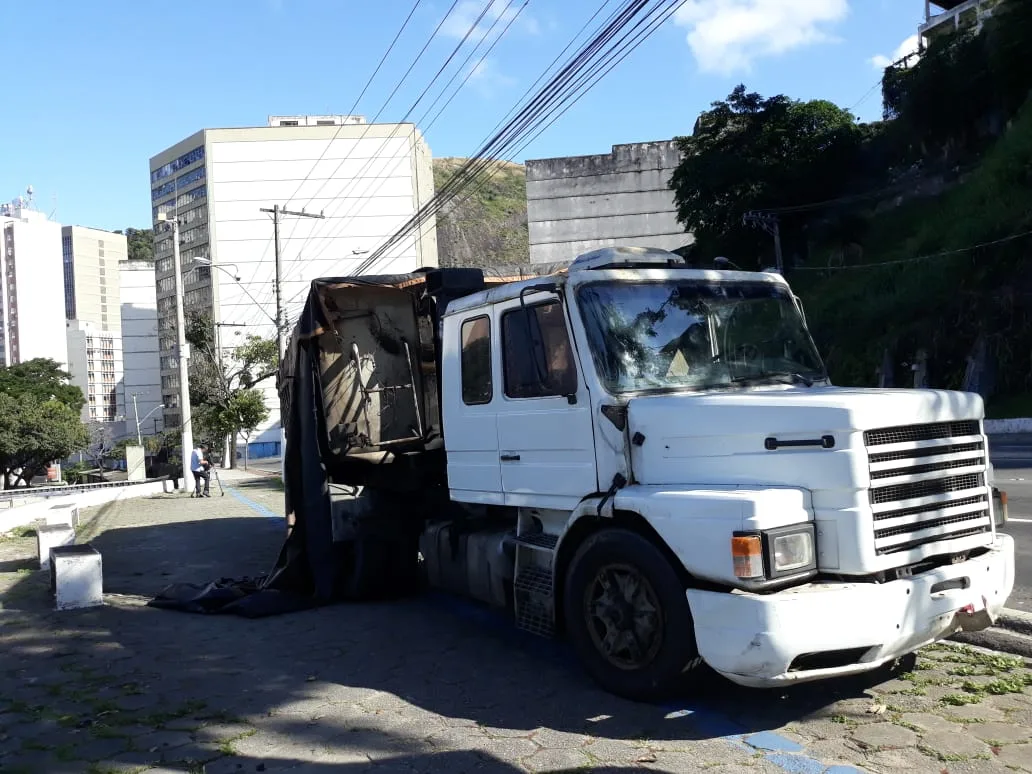 Morador em situação de rua morre atropelado em Vitória