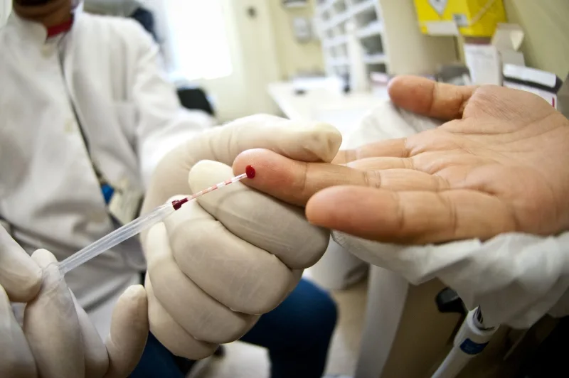 Teste para sífilis com resultado após 30 minutos da coleta de sangue em Cachoeiro