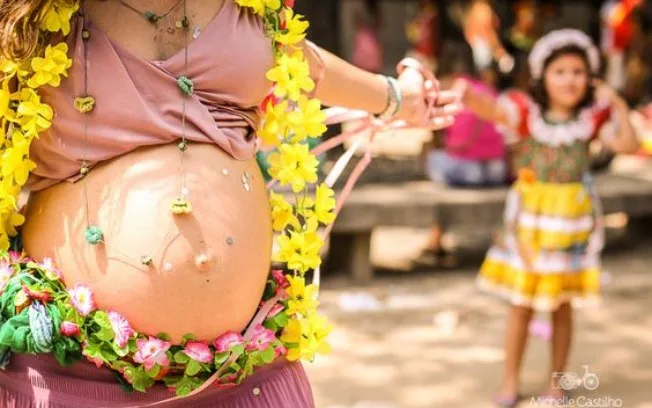 Ginecologista dá dicas para grávidas aproveitarem o carnaval