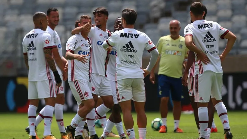 Sem favorito, Cruzeiro e Flamengo decidem o título da Copa do Brasil no Mineirão