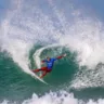 Surfistas de 18 países disputam R$ 432 mil em prêmios em Fernando de Noronha