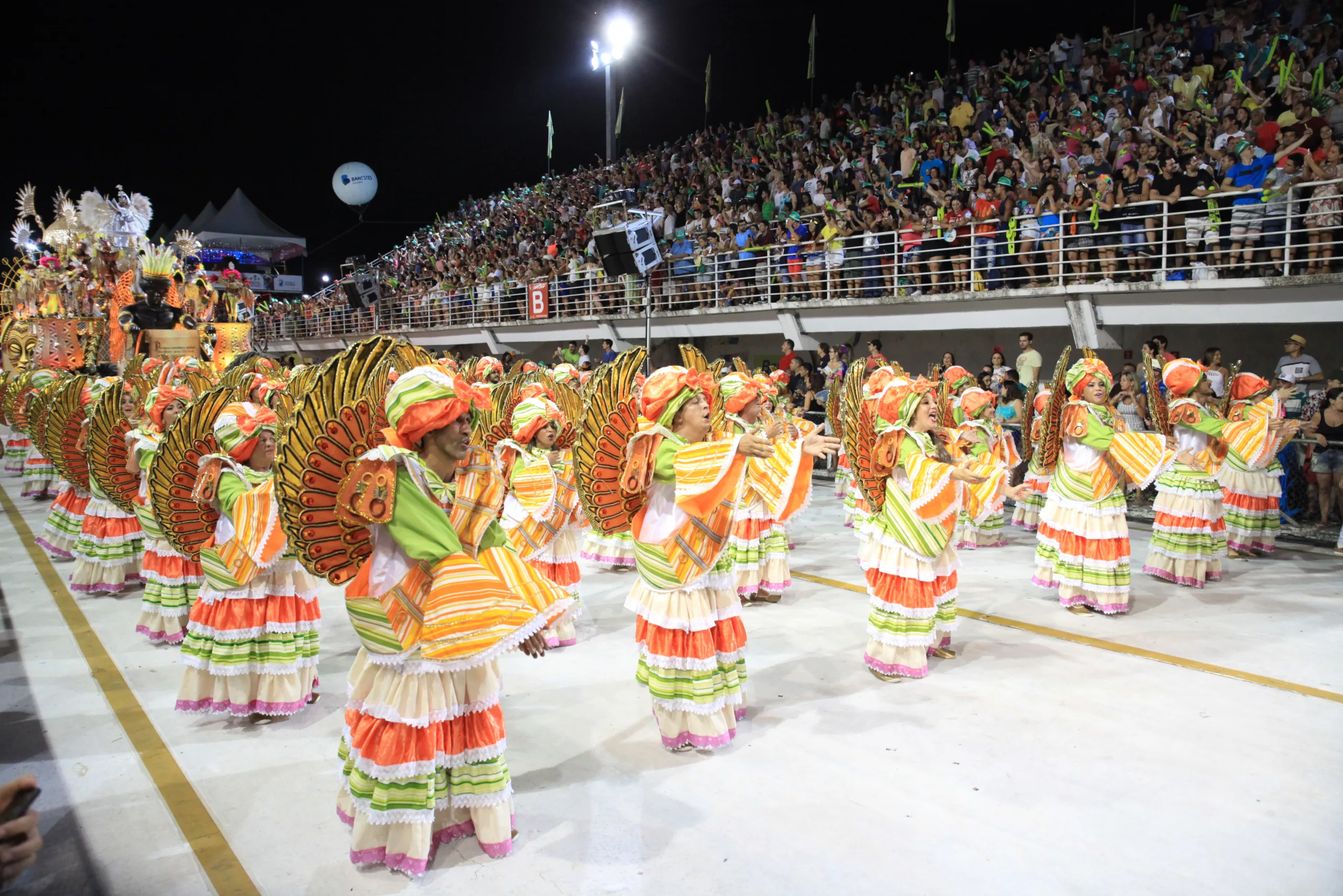 Desfiles do Carnaval de Vitória começam nesta sexta-feira. Confira o que as escolas prepararam!