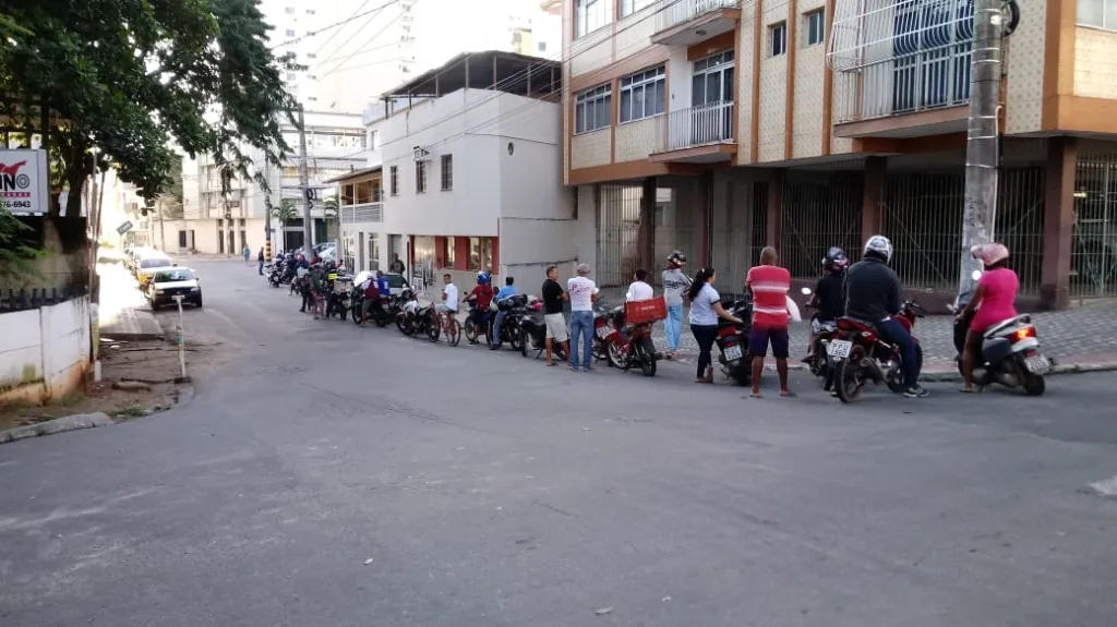 Após operação militar, combustível chega a Guarapari