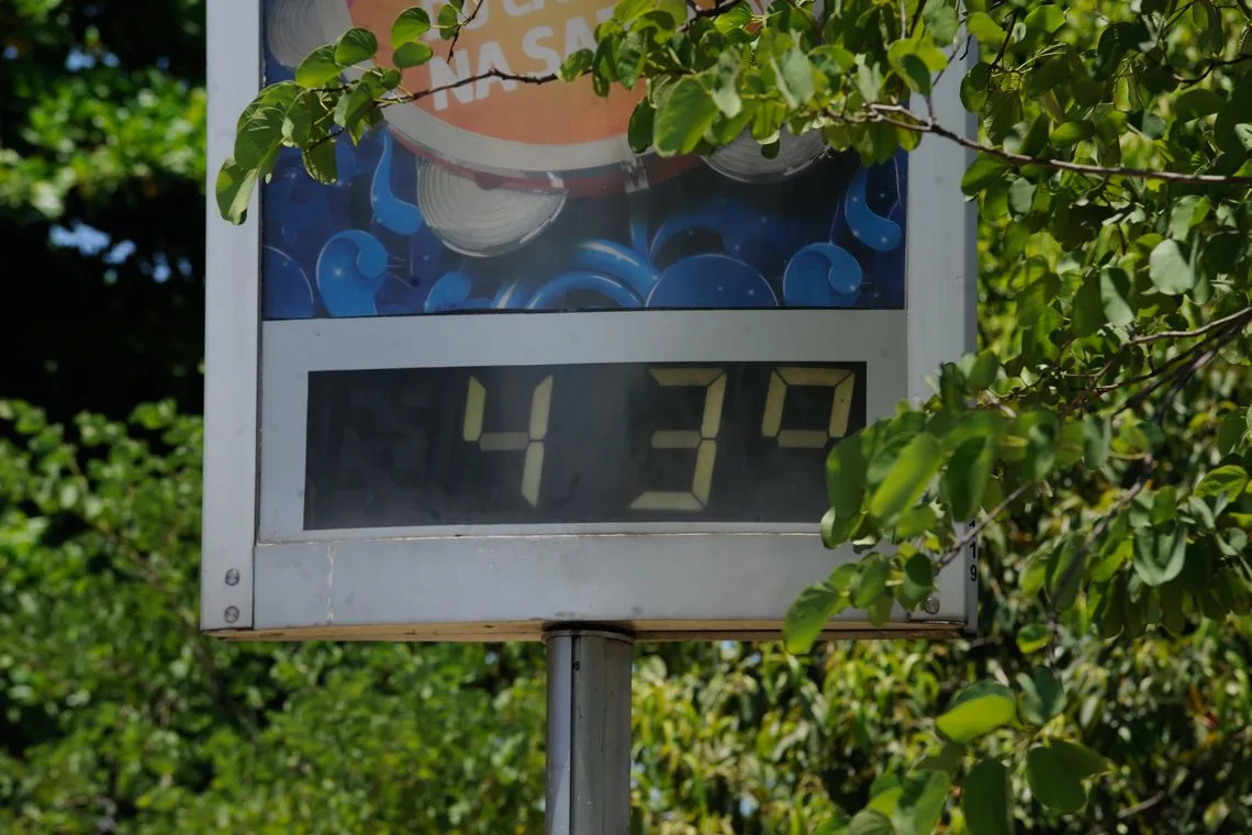 Rio de Janeiro – Pelo segundo dia consecutivo, o Rio bateu recorde de calor em 2014.