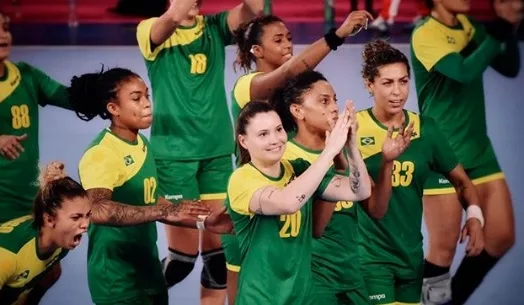 Destaque no Pan-Americano, Larissa Araújo é apelidada de "Neymar do Handebol Feminino"