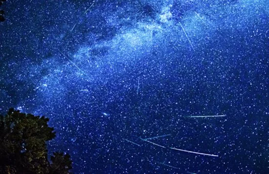 Câmeras flagram meteoro no céu do Espírito Santo. Confira o vídeo!