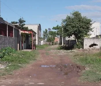 Carpinteiro é baleado ao sair de casa para comprar cerveja em Vila Velha