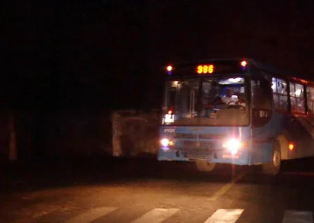 Rodoviários voltam atrás e ônibus circulam normalmente em bairro de Viana