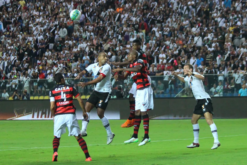 Atlético-GO estraga festa e Vasco não iguala recorde do "Expresso da Vitória" em Cariacica