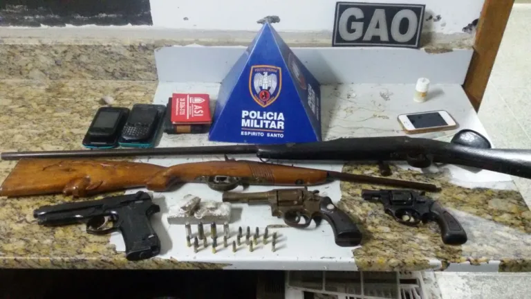 Guarda-vidas é detido pela PM por vender armas ilegalmente no litoral sul