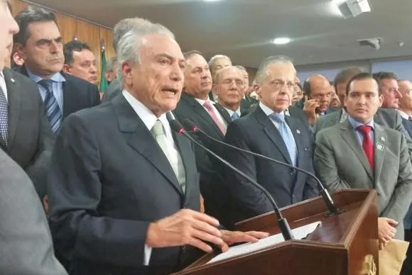 Temer pede confiança e diz que brasileiros vão colaborar para saída da crise