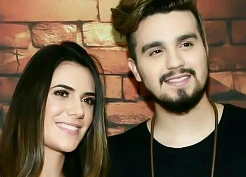 Jade Magalhães, esposa de Luan Santana, mostra suposto teste de gravidez em vídeo