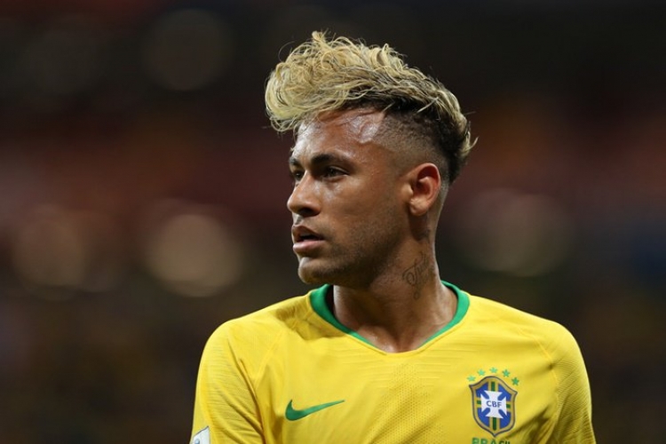 Relembre os cortes de cabelo extravagantes do Neymar