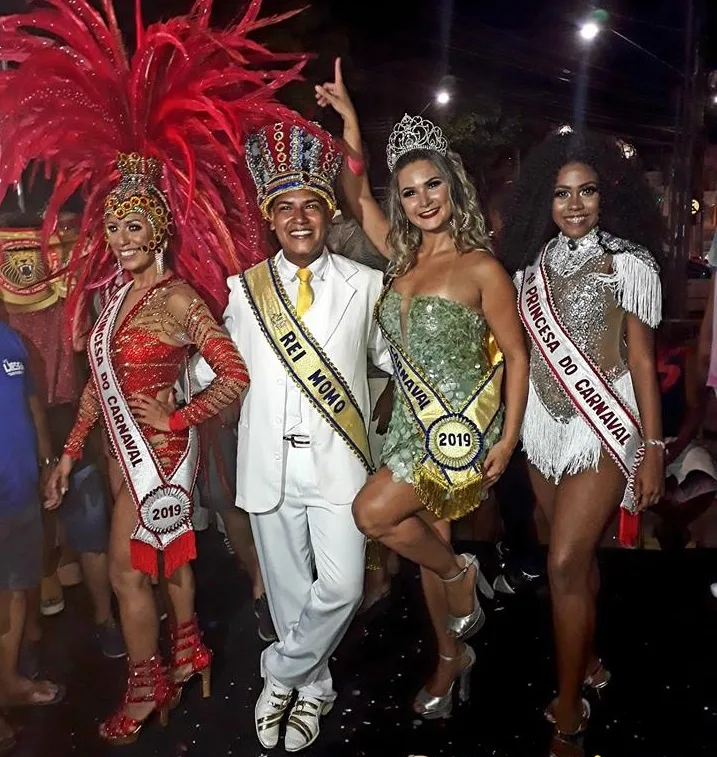 Rei Momo, rainha e princesas do Carnaval de Vitória são definidos após concurso disputadíssimo