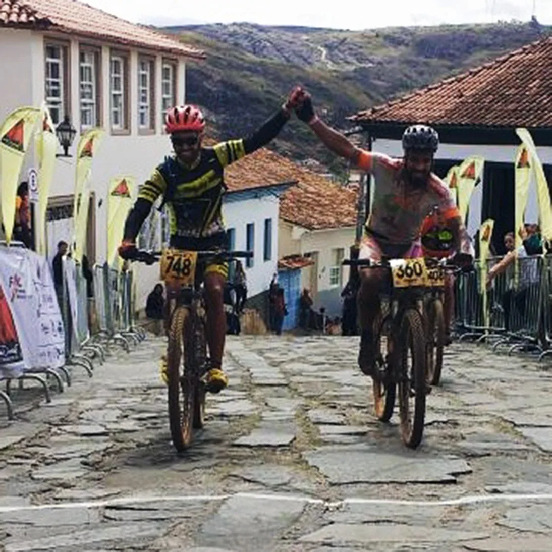 Dupla capixaba participa de ultramaratona de mountain bike em Minas Gerais