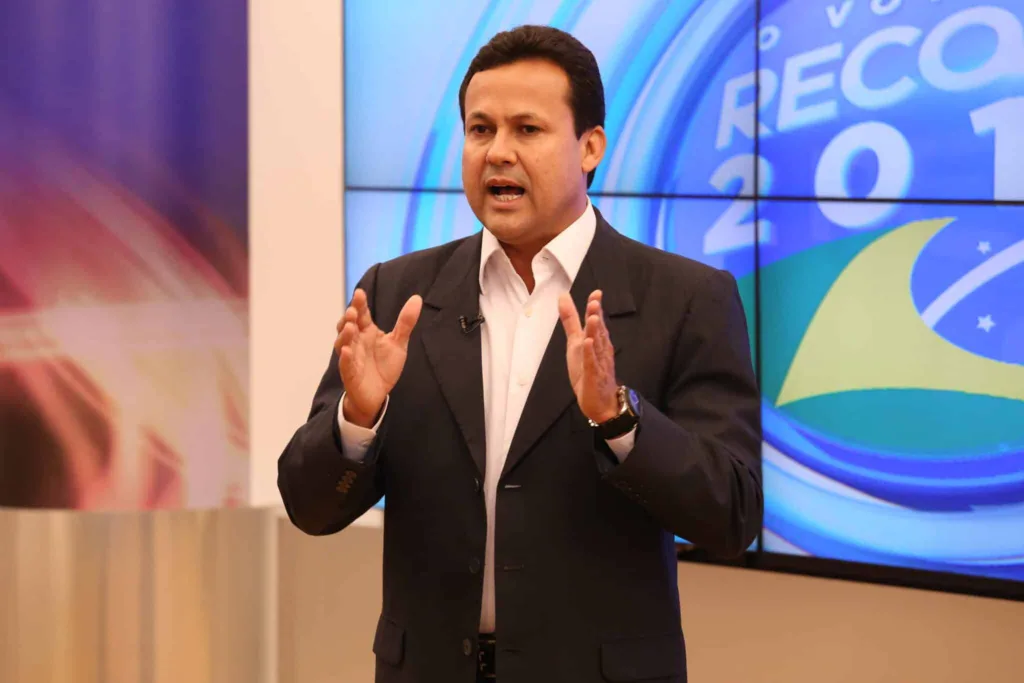 Neucimar fecha com PSD de olho na prefeitura de Vila Velha