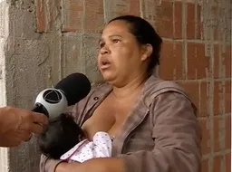 "Achei que ele mataria minha filha", diz mãe de bebê feita refém pelo pai em Vitória