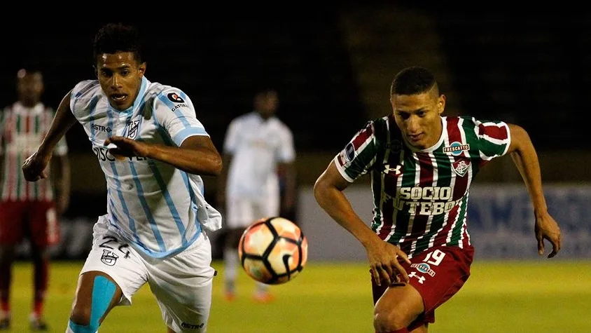 Abel celebra reação do Fluminense no Equador e lamenta excesso de desfalques