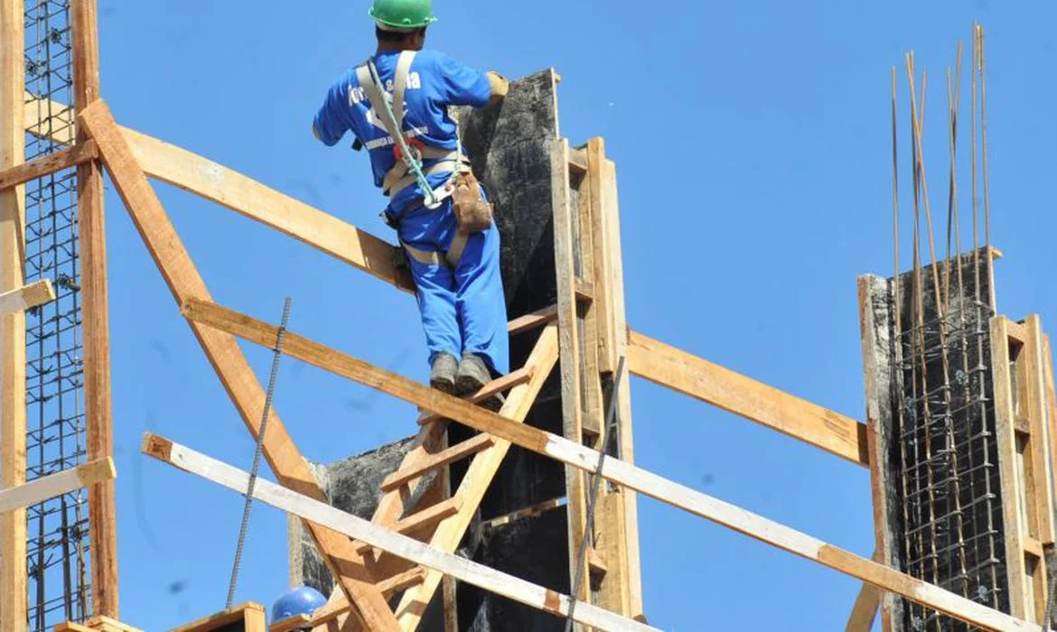 Construção civil promete gerar mais de 200 mil empregos no país