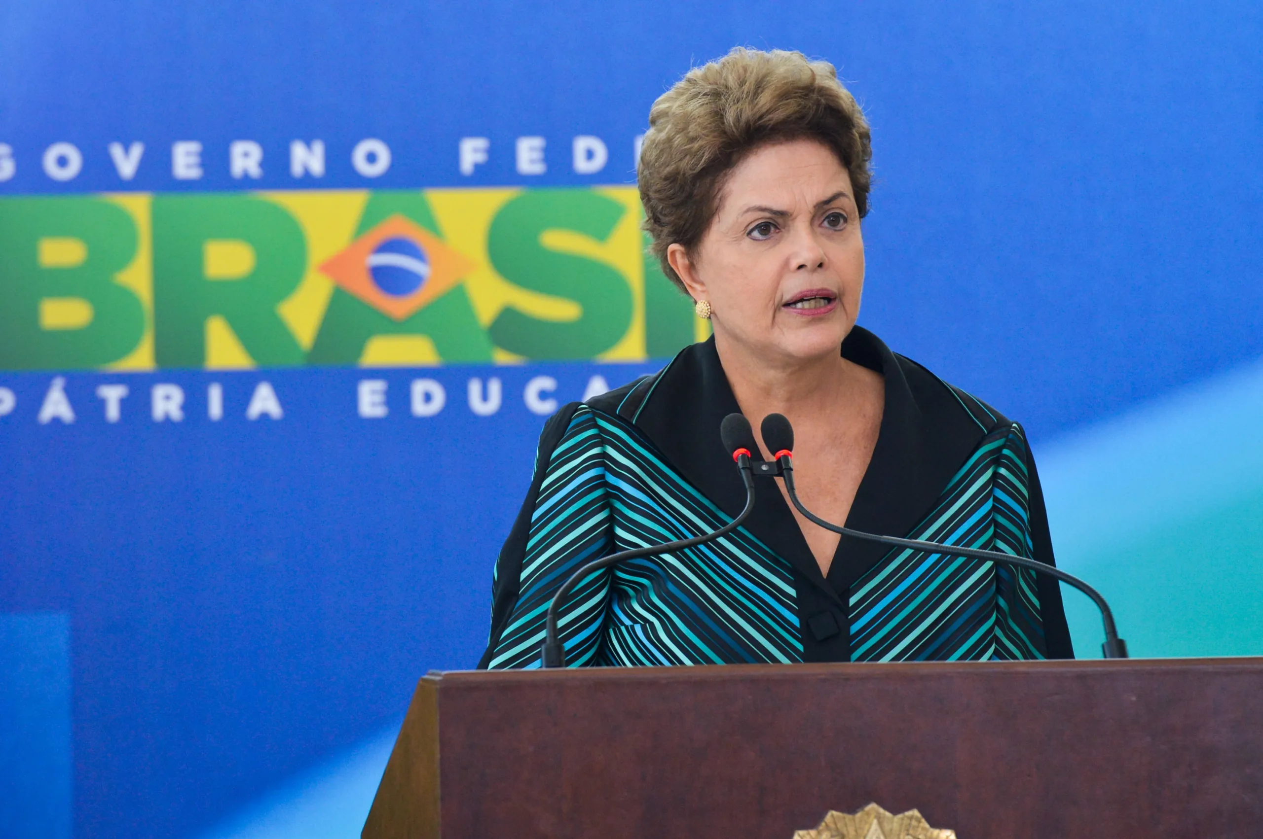 Bloqueio de verbas vai atingir bandeiras eleitorais de Dilma