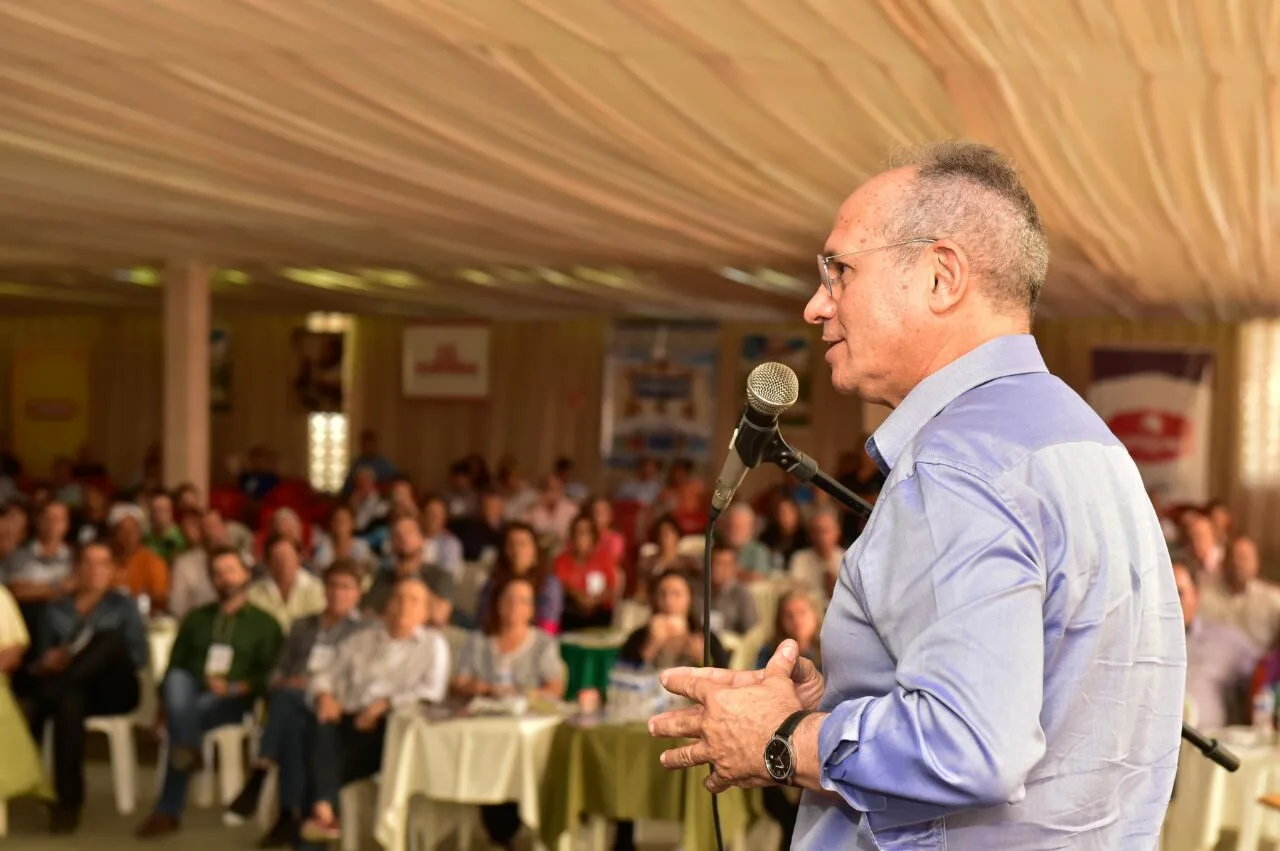 Em Minas, Hartung defende integração e diversificação do agronegócio