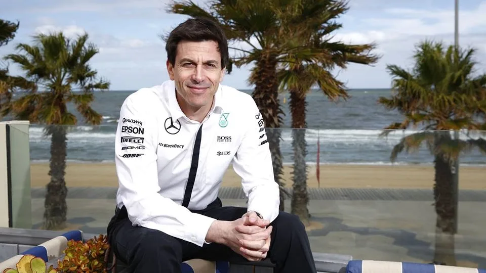 Chefe da Mercedes exalta domínio em Abu Dabi, mas já projeta temporada 2018