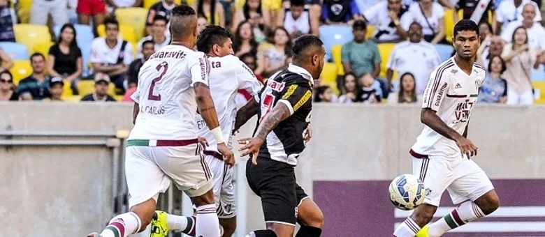 RIO DE JANEIRO, RJ – 19.07.2015: FLUMINENSE X VASCO DA GAMA – Gum, durante Fluminense x Vasco da Gama em partida válido pela 14a rodada do Campeonato Brasileiro no Estadio do Maracanã. (Foto: Marcelo Cortes/Fotoarena/Lancepress!)