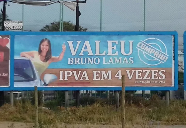 Justiça manda tirar outdoors de deputado com propaganda eleitoral